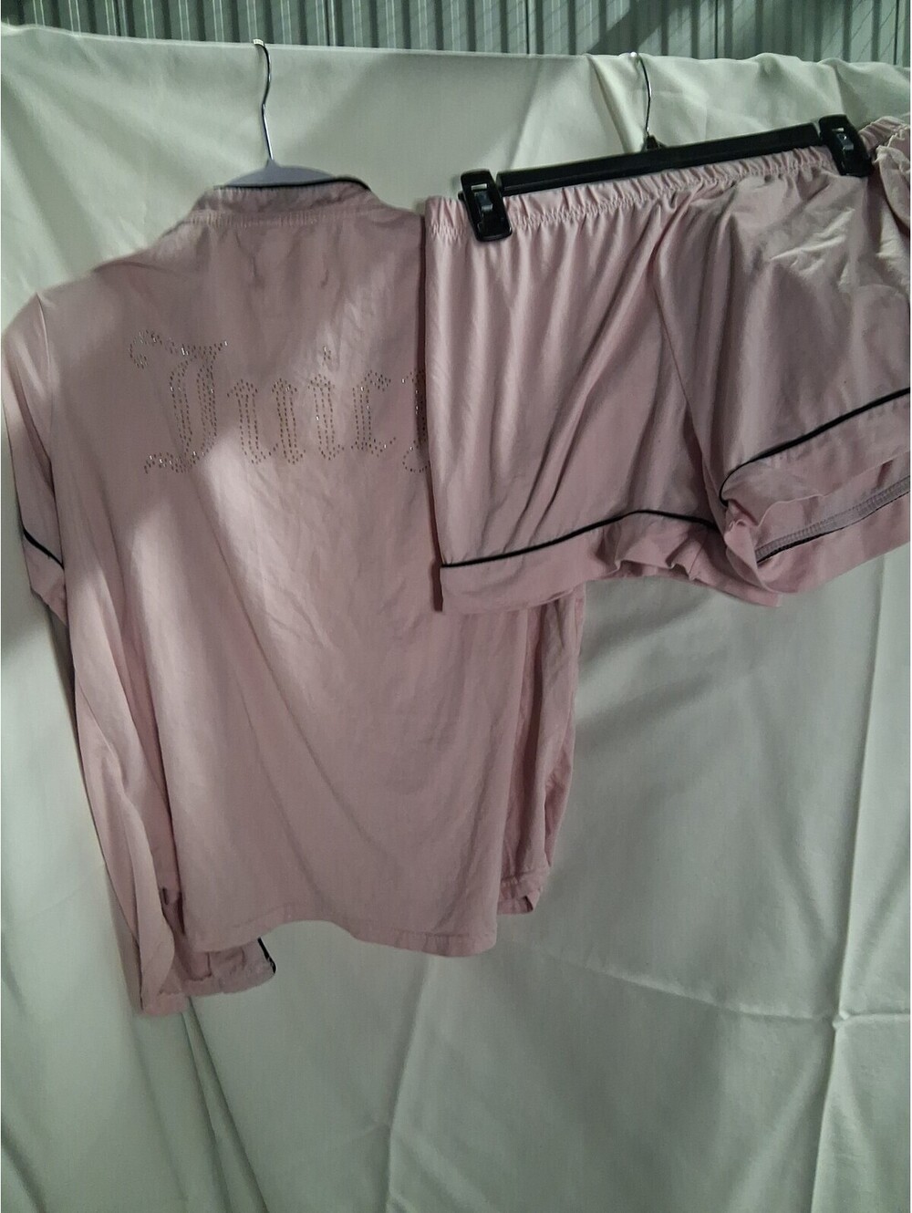 Juicy Couture 2pc Pink Studded Sleep/Loungewear Set. Sz Medium M2
